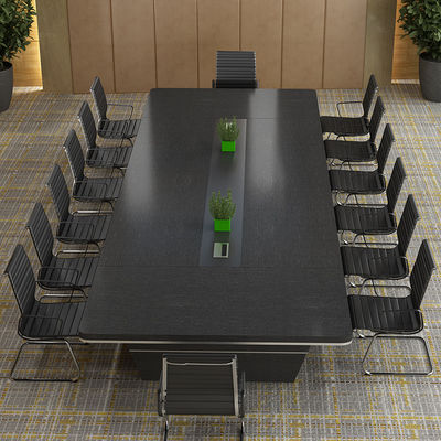 Grote ronde hoek zwarte conferentietafel voor creatieve opleiding in hotel en ziekenhuis