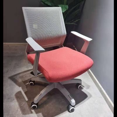 Modern ontworpen ergonomische kantoren schuifstoel voor personeelcomfort en duurzaamheid