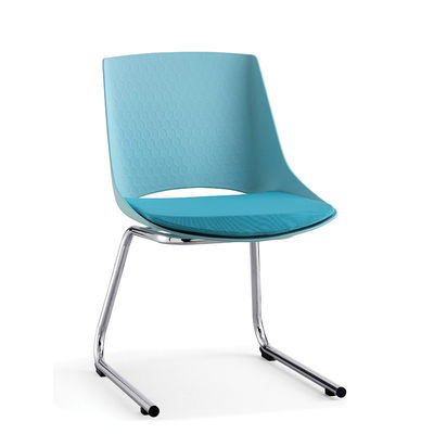 Office sleigh leg modern ontwerp plastic stapelbaar trainingscentrum stoelen voor het leren