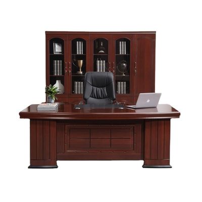 Houten kantoor set voor bureau en stoel in vintage mahonie