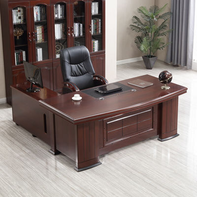 Houten kantoor set voor bureau en stoel in vintage mahonie
