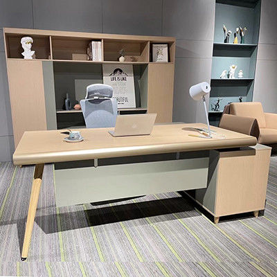 Postverpakking combinatie kantoormeubelen president manager supervisor standalone bureau