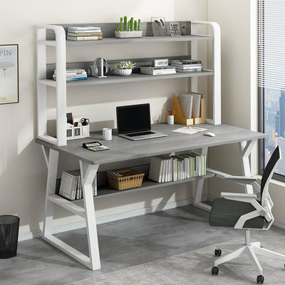 Houten computertafel voor spelen of werken in andere kamers Moderne en minimalistische