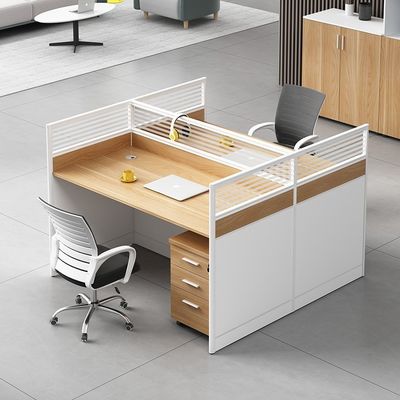 Vier kunstmatige bits combinatie kantoor bureau en stoel voor multifunctionele bedrijven