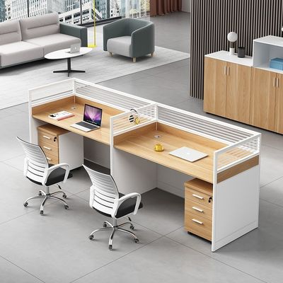 Vier kunstmatige bits combinatie kantoor bureau en stoel voor multifunctionele bedrijven