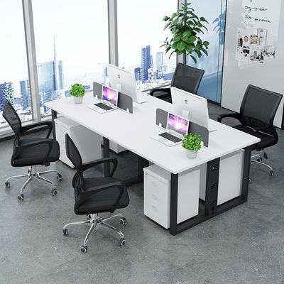 Metalen benen Moderne multi-persoon bureau set voor klant vereiste kantoor organisatie