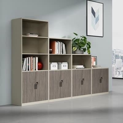Houten archiefkast voor ontspanningsfaciliteiten en open opslagplank in kantoorgebouwen